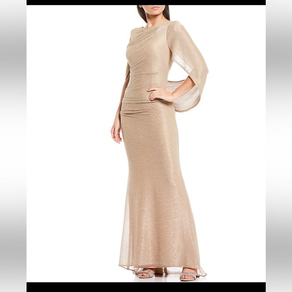 Betsy & Adam  NWT Size 10 beautiful Elegant Gold Evening Gown
